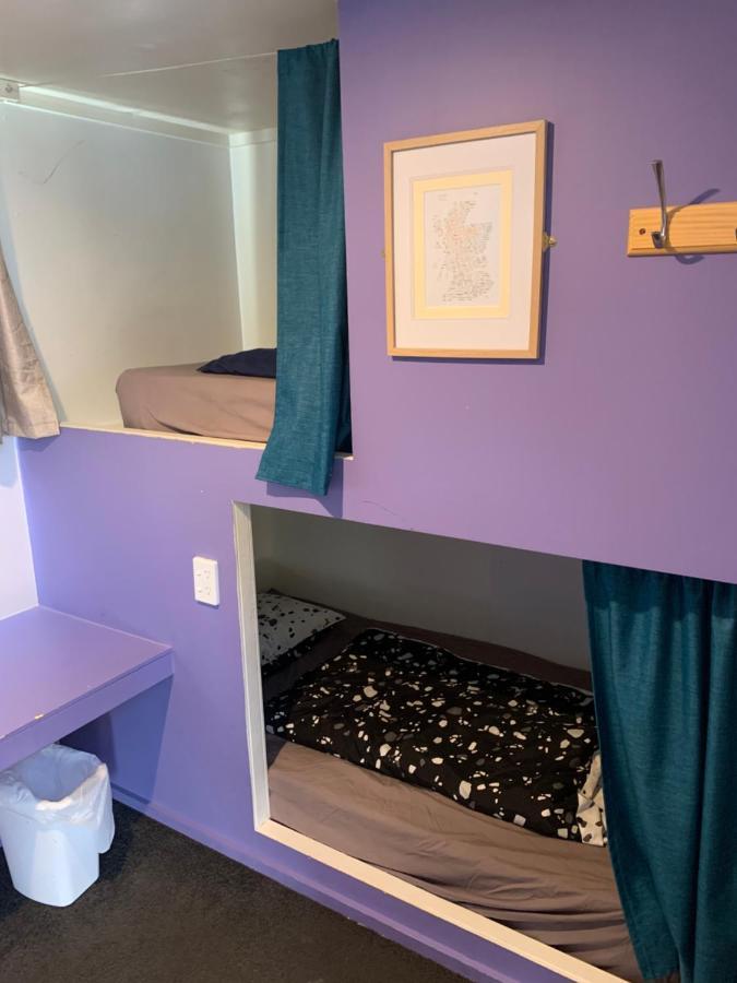 Wanaka Backpackers Bothy Hostel ภายนอก รูปภาพ